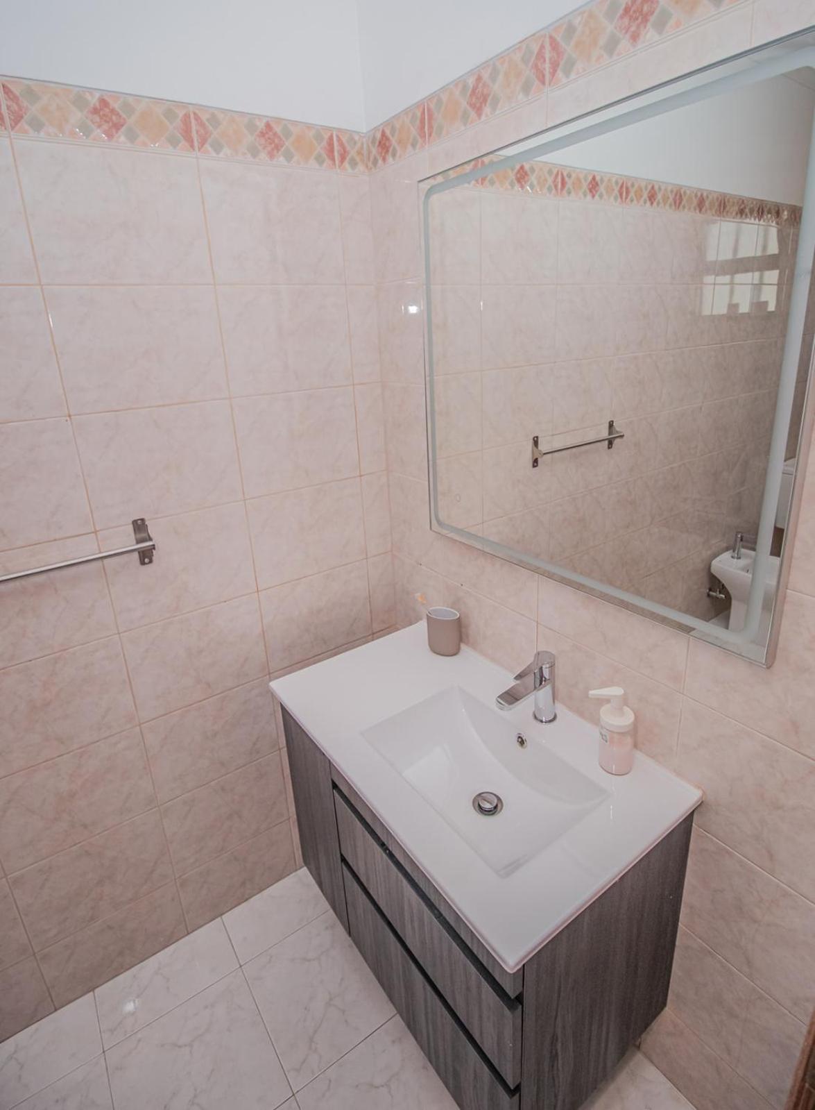 Charming Private Rooms In An Apartment A1 Penha - FAO Eksteriør billede